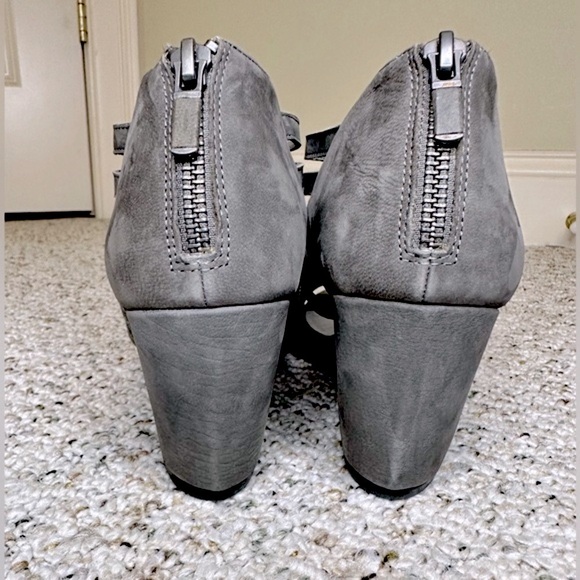 Eileen Fisher Vero Cuoio Caged Suede Wedge Sandals Womens 9 Gray Heel Zip Up - Picture 4 of 10